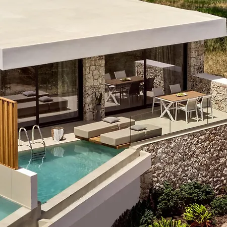The Sall Complex B - Sea View Suites, By Zantewize *