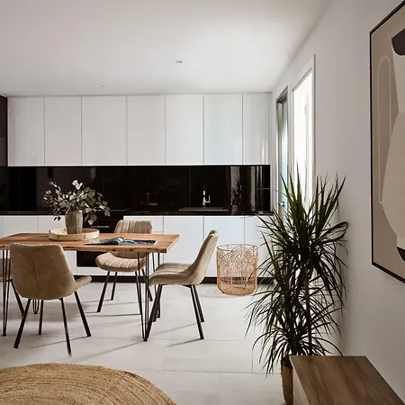The Sall Complex B - Sea View Suites, By Zantewize