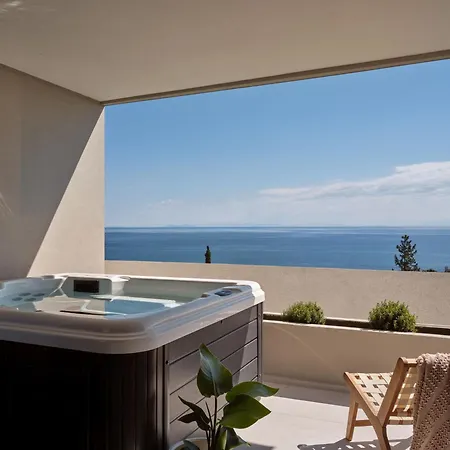 The Sall Complex B - Sea View Suites, By Zantewize